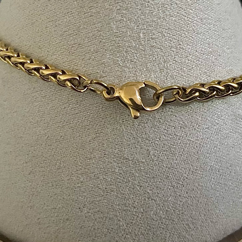18k Gold Plated Wheat Chain 8.3 inch long and 4mm width bracelet - Picture 5 of 5